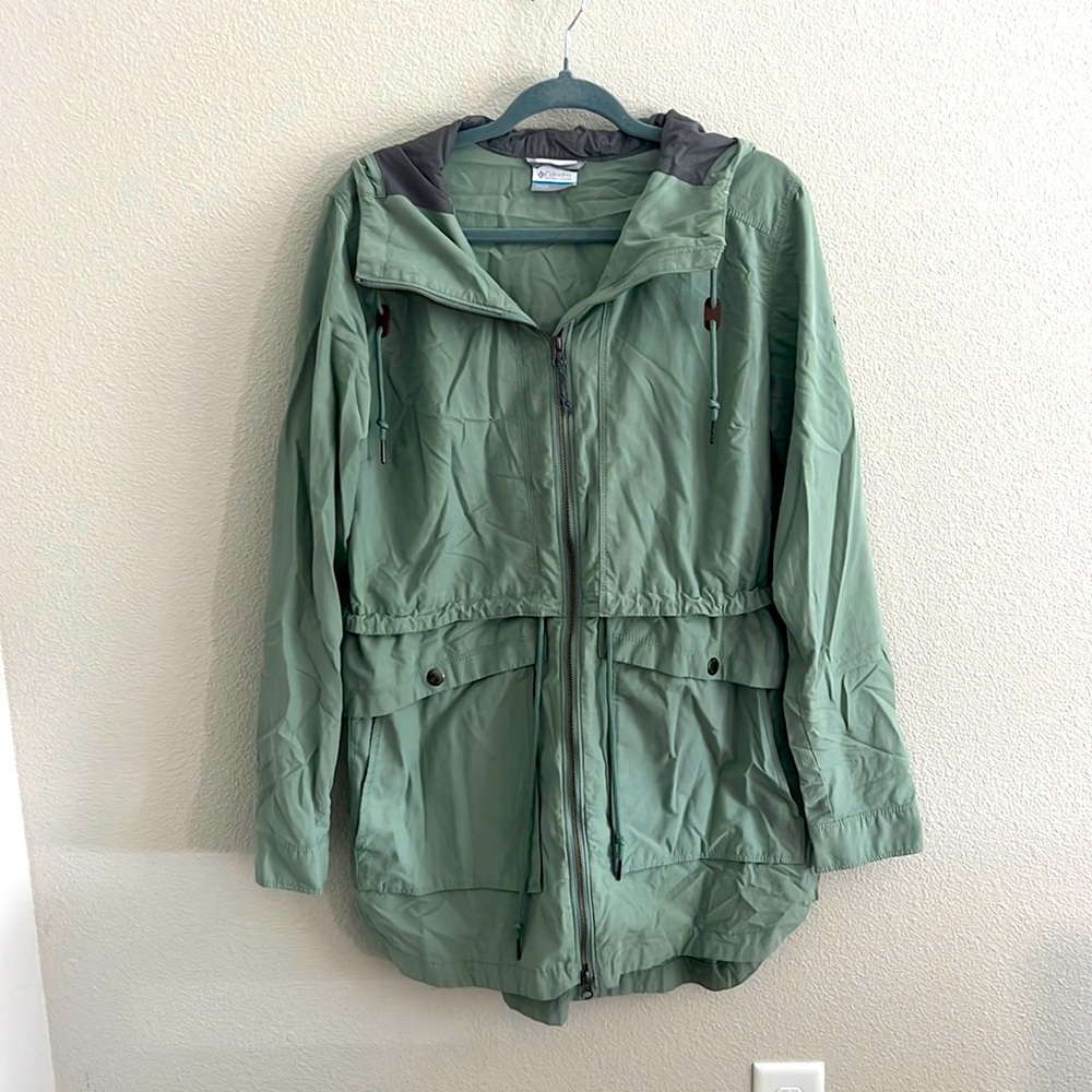 Large Columbia woman’s jacket